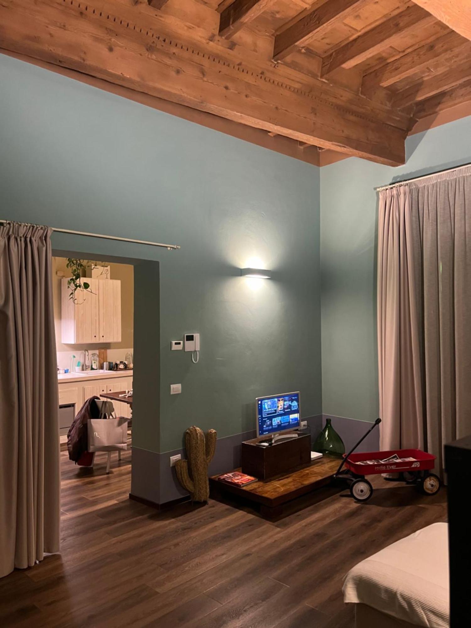 Casa Asja: Cromatismo In Centro Storico Cesena Exterior foto